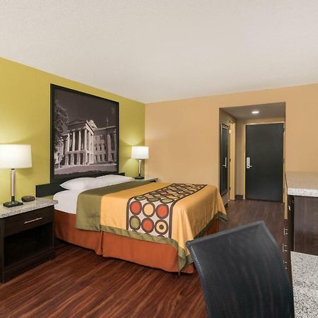 Hotel Super 8 By Wyndham Raleigh North East Exteriér fotografie